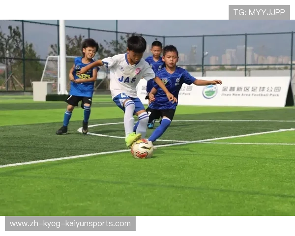 足球训练中的球感培养与基础练习